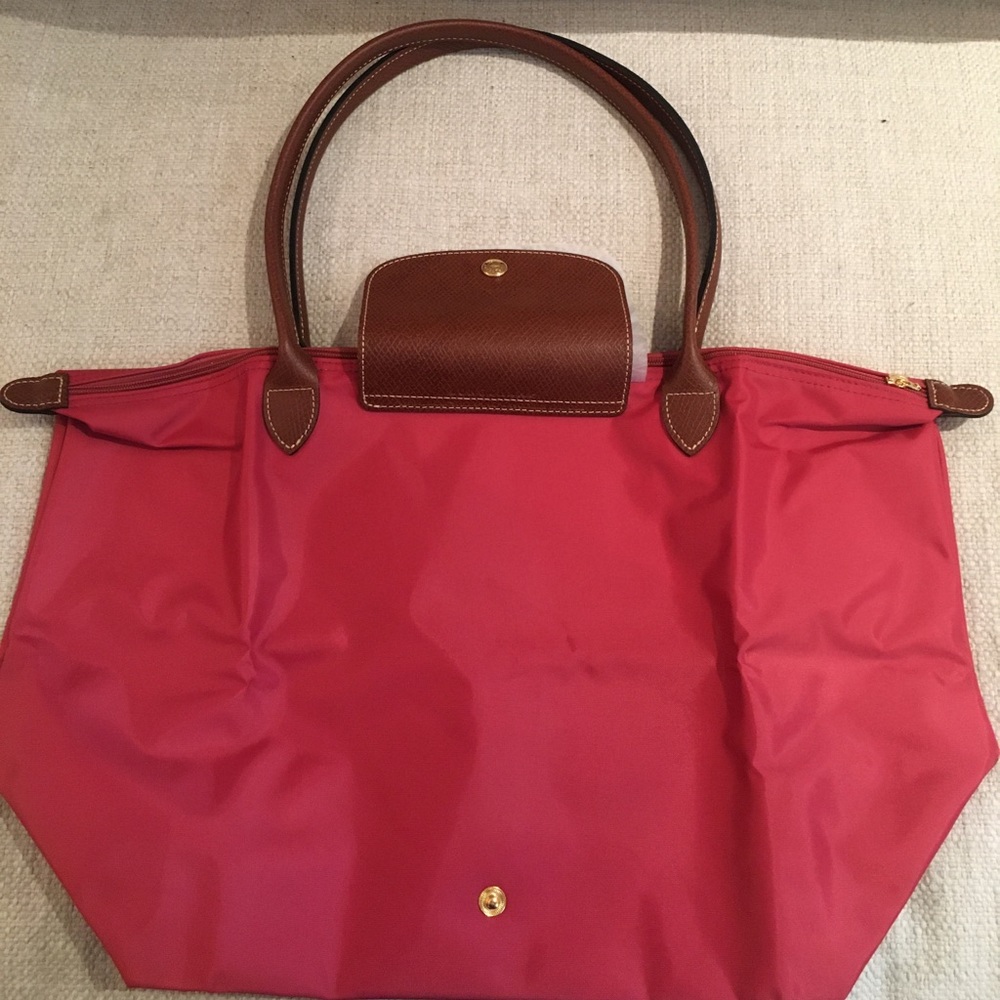 *New with tags* Large Longchamp Pliage Tote